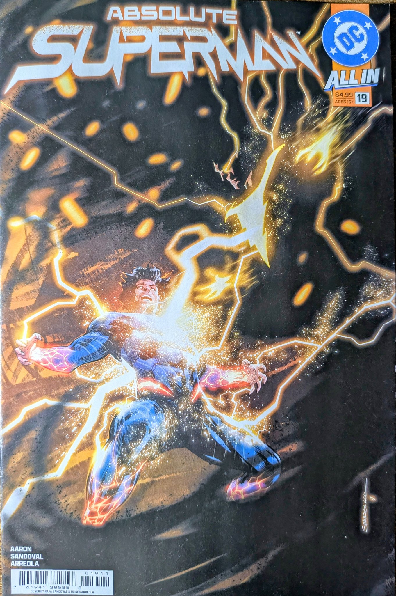 Absolute Superman #19 Review: King Shazam Wakes Up and the Fight Is Electric